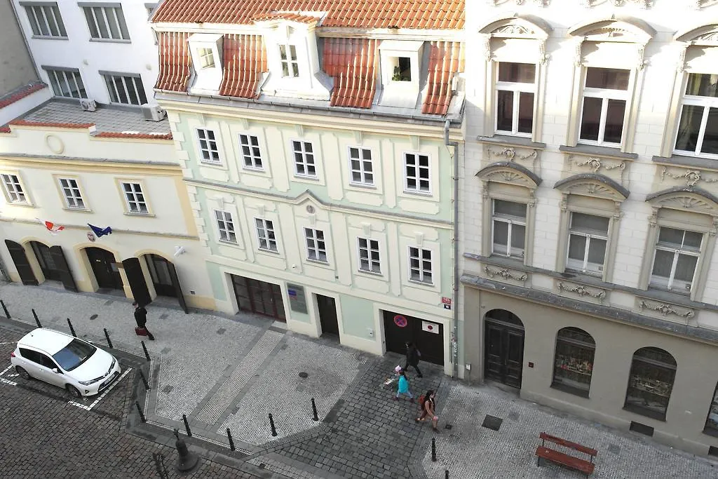 Garden Apartment Prague 0*,